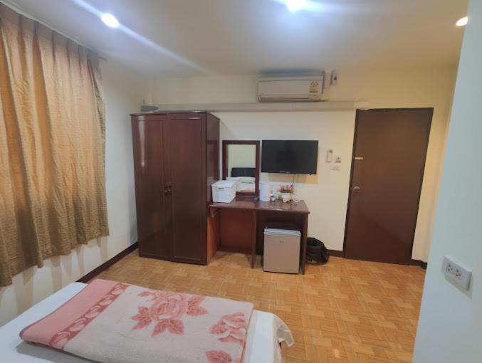Om Inn Bangkok Exteriör bild