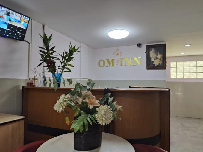 Om Inn Bangkok Exteriör bild